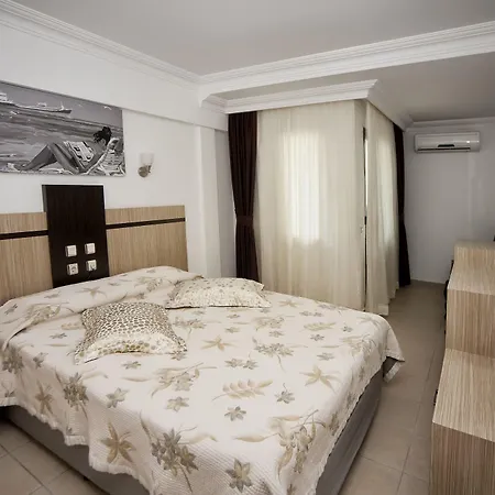 Monte Carlo 4* אלאניה